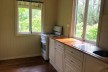 1 Bedroom Unit in Beautiful Tree Lined Abbott Street $465 p/w
