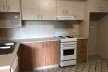 $450.00pw - Large, modern 1 bedroom with air conditioner and balcony