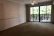 $450.00pw - Large, modern 1 bedroom with air conditioner and balcony